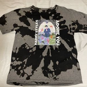 Harry Styles with DYI bleach dye